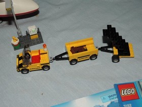 Lego 3182 City Airport 100% complete w/instruction manual MICE!