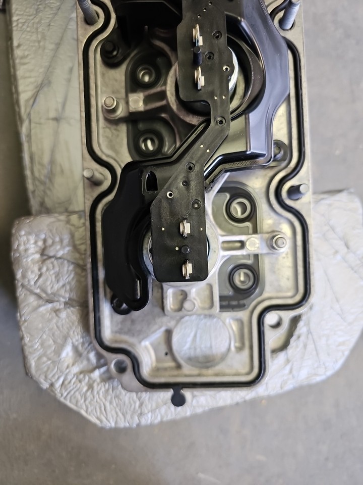 Genuine GM 12697806 Valve Lifter Oil Manifold Chevy GMC VLOM OEM ...