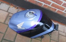 Tank mit Benzinhahn und Tankverschluss  für Honda CBR600F ; PC31