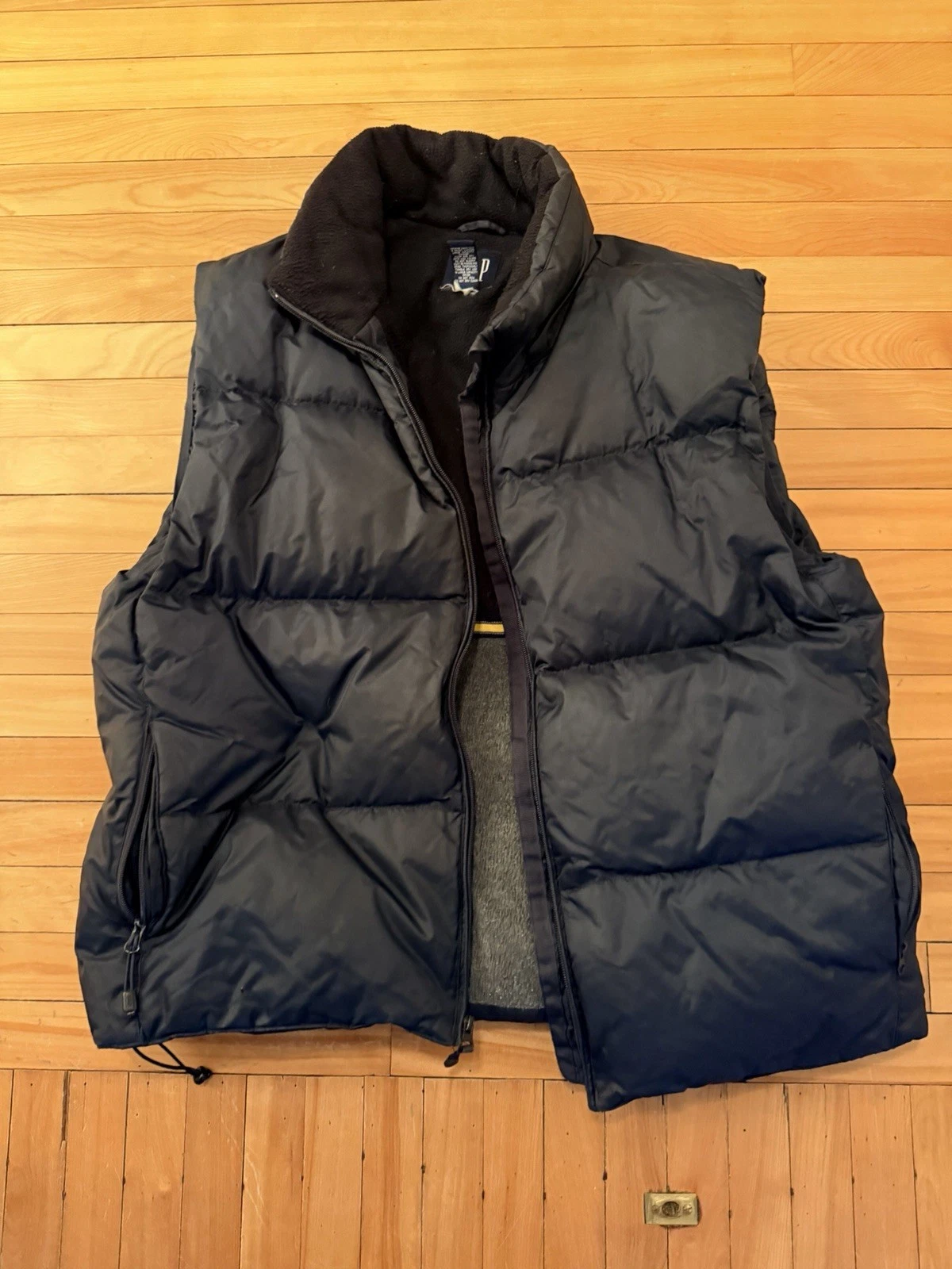 Gap Vest Mens Xtra Large Black Down Puffer Full Zip Hiking Skiing Outdoors