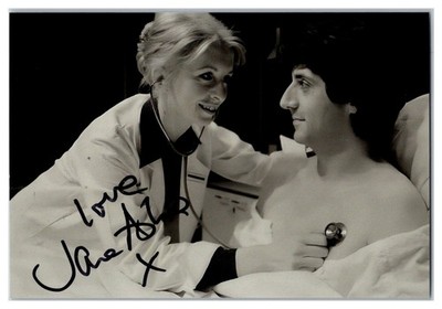 Jane Asher Whose Life is it Anyway? Actress Hand Signed 4x6 Photo TD46-1110