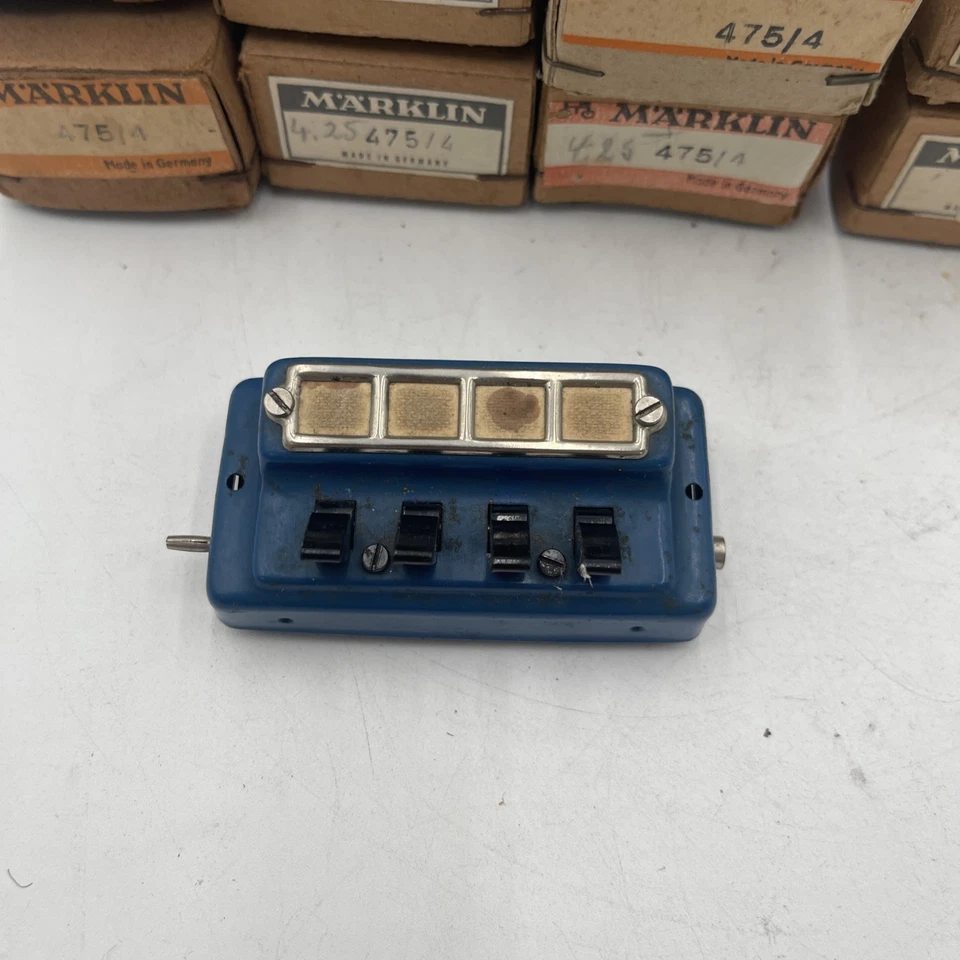 Lot Of 10 Marklin Vintage Control Panels - Lot includes 7070 475/4 475/6 - Image 2 of 4