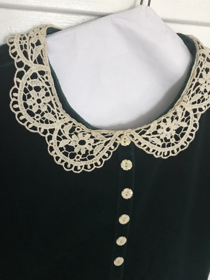 Molly’s Green Christmas Dress - Image 2 of 4