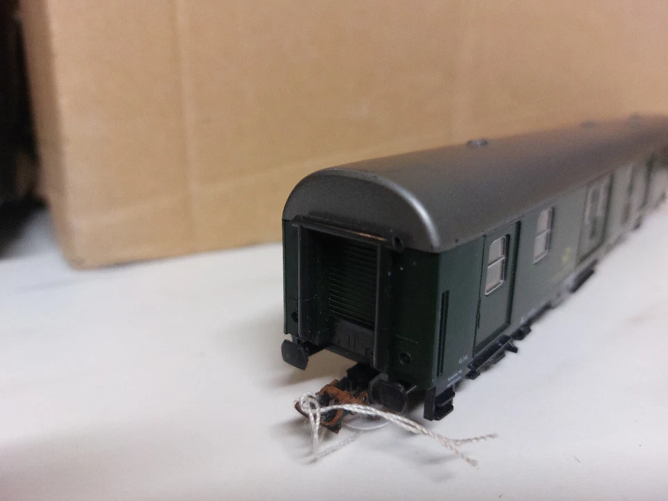 train ho voiture voyageurs roco électrique - Photo 2/4