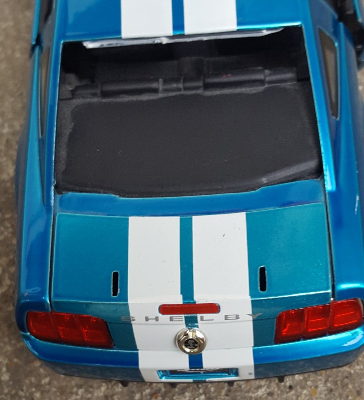 Jada Toys 91843 2008 Shelby GT500KR Mustrang 1/24 Blue For parts or