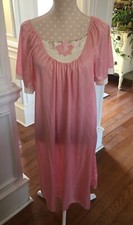 VTG Nylon Gown Short Pink White Embroidered Short Sleeve Flowers Size Large