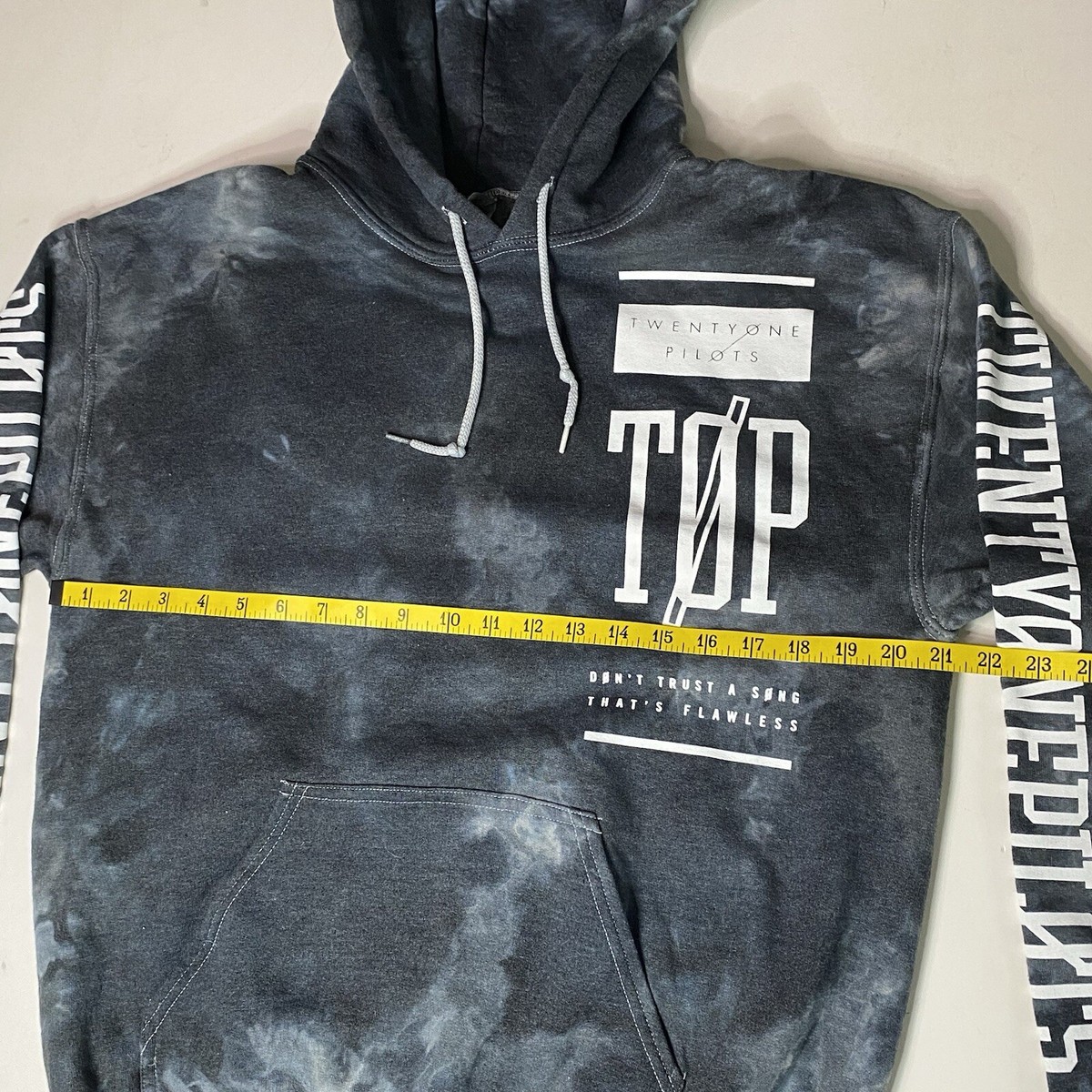 Twentyone Pilots Hoodie Medium Y2K Sweatshirt Large Long Sleeve