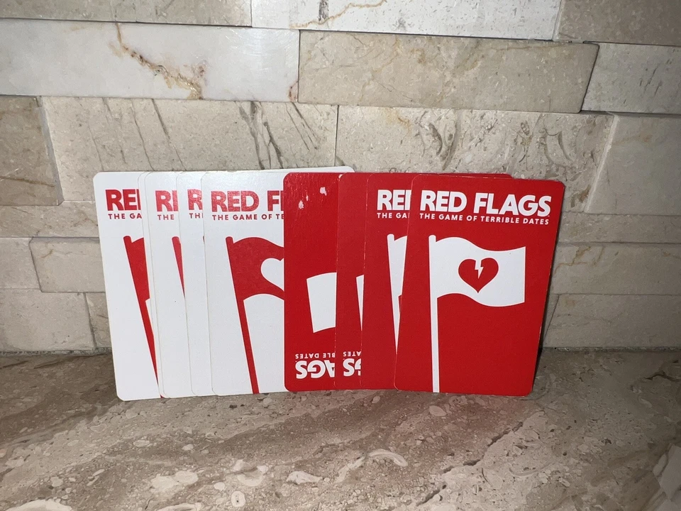 GRIM RABBIT GAMES BANDERAS ROJAS EL JUEGO DE FECHAS TERRIBLES JUEGO DE CARTAS NUEVO ENVÍO RÁPIDO Foto 4 de 4