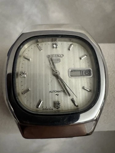 vintage seiko 5 Automatic Retro TV case mens watch 7009-5180 serial# 121336