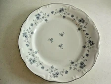 JOHANN HAVILAND Germany 10 inch Dinner Plates set of 2 Blue Garland flowers