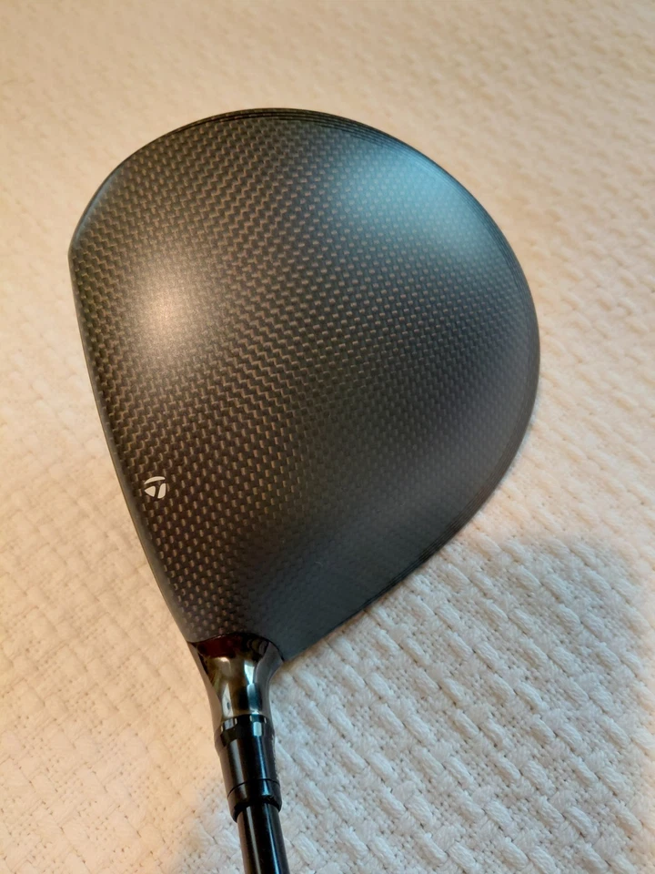 TaylorMade Golf Club Qi35 9* Driver Regular Fujikura Ventus Azul 5 Excelente Foto 2 de 4