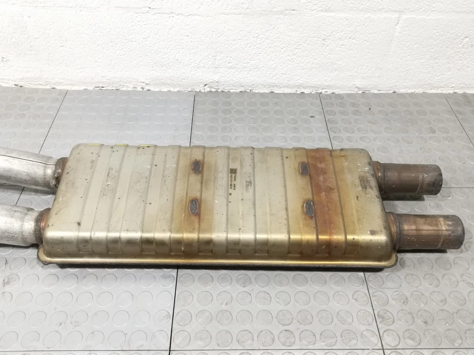 Silenciador de escape automático Ford Mustang GT V8 5L 2024 F1-8819 Foto 3 de 4