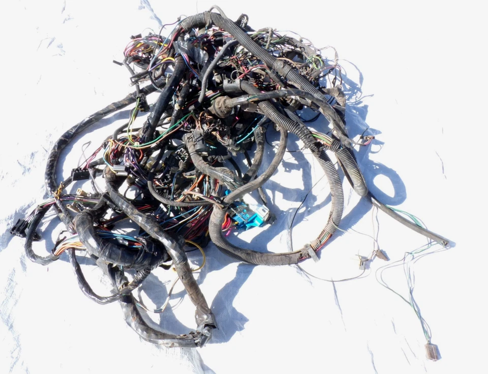 Chevrolet Corvette 1982 original GM tablero y arnés de cableado delantero ***solo piezas** Foto 3 de 4