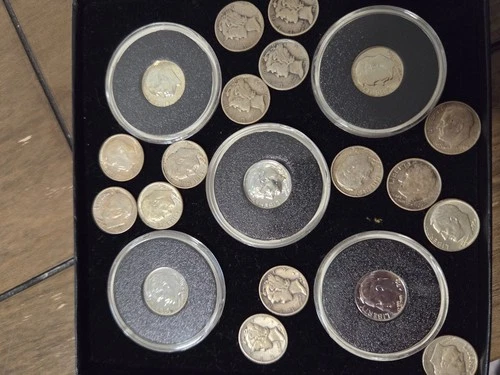 New ListingLot of 20 silver dimes, 5 uncirculated. Mercury and Roosevelt.