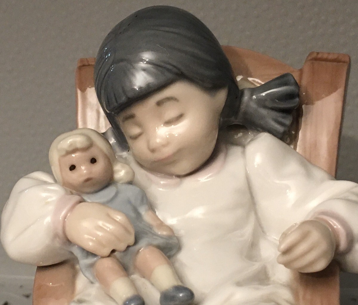 Lladró Porcelain Figurine #5448 'Naptime' Girl Asleep In A Rocking