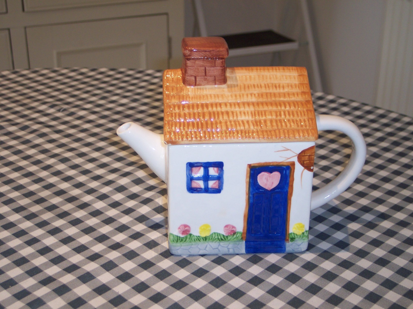 10 Decorated Novelty Teapots eBay