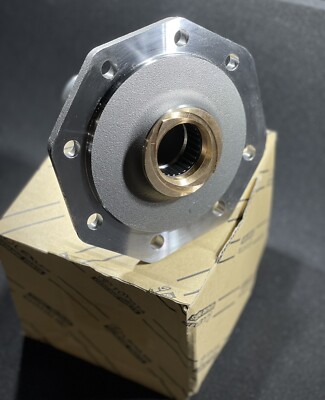 93 - 97 TOYOTA LAND CRUISER FZJ80 STEERING KNUCKLE SPINDLE