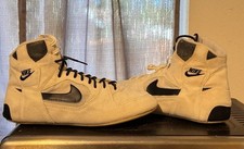 Extremely rare NDS 1989 - 1990 Nike Escape Wr...