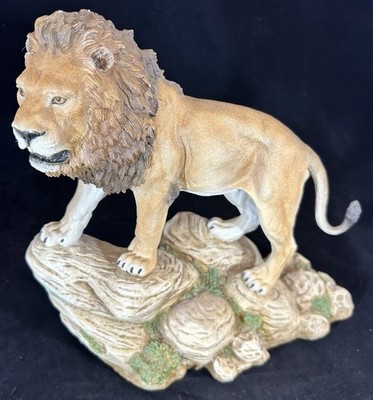 1985 Limited Edition 608/2500 CreArt Lion on Rock Precipice Sculpture RARE!