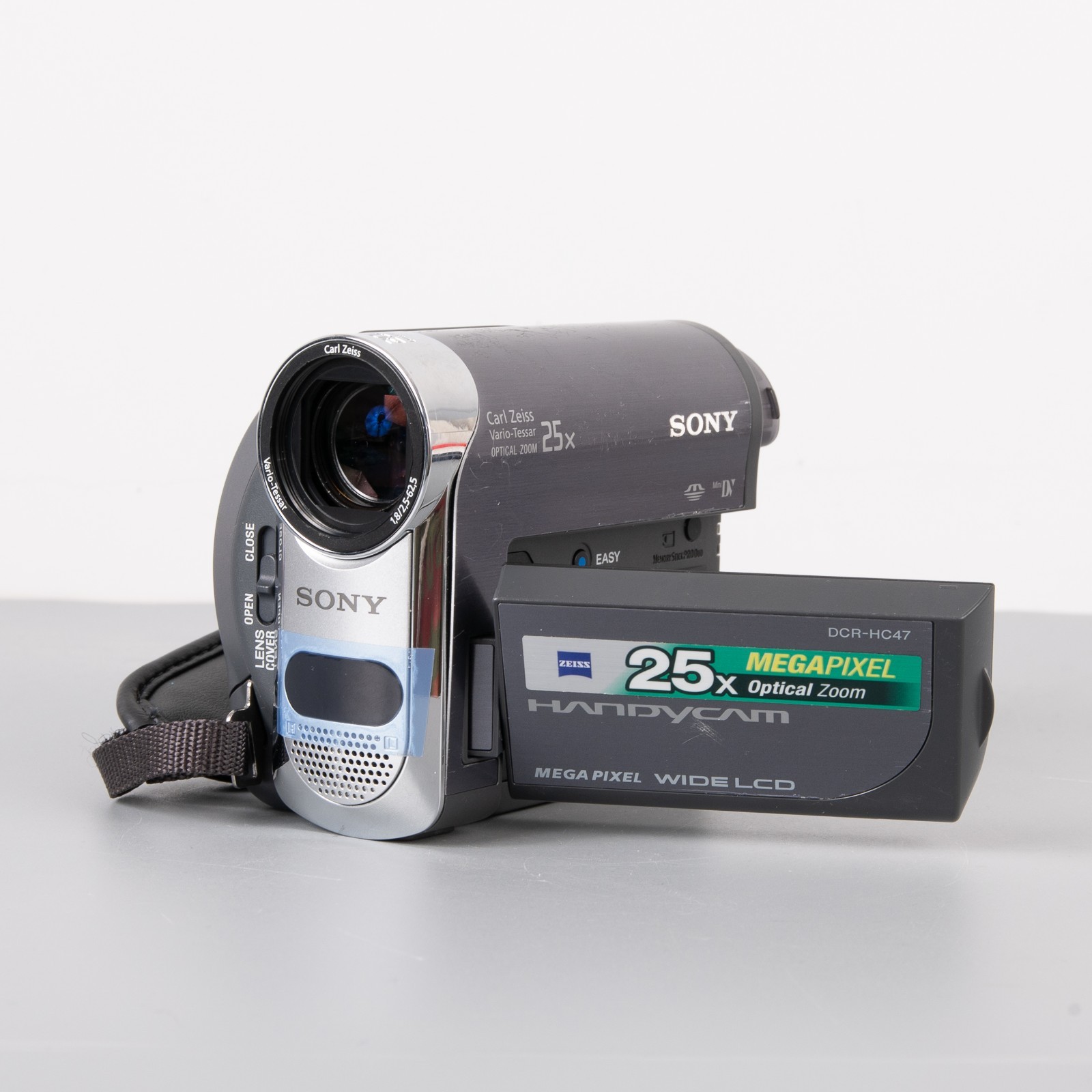 Sony DCR-HC47E - Camcorder MiniDV. PAL. Video Camera