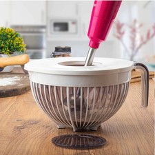 Qlüx Rührschüssel 2.75L Beige mit Spritzschutz Deckel BPA frei Spülmaschinenfest