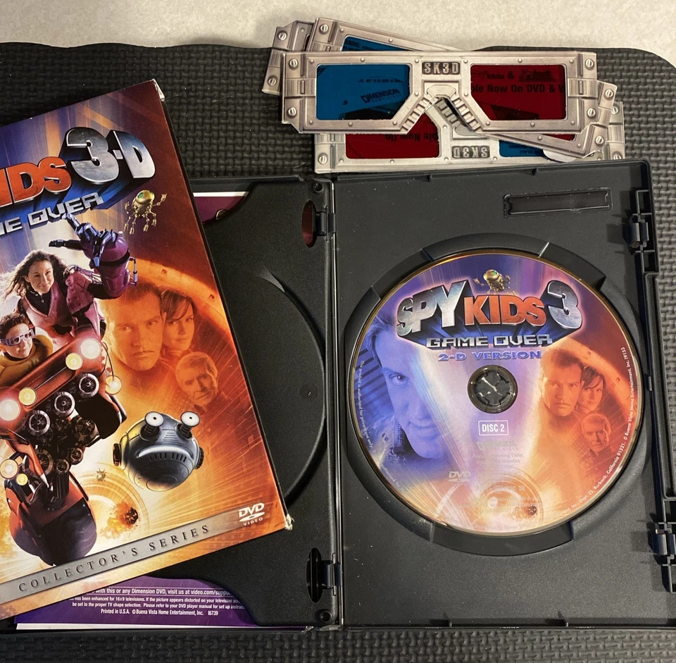 Spy Kids 3D -Game Over (DVD 2004 Includes both 3D & 2D CIB w/3D Glasses - Image 4 of 4