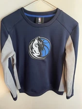 Dallas Mavericks Sweatshirt Youth Boys M Medium 10-12 Never Worn CLEAN Mavs