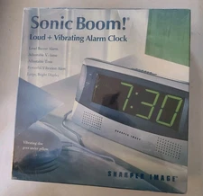 Sharper Image Sonic Boom Loud + Vibrating Alarm Clock SA650 FACTORY SEALED #2211