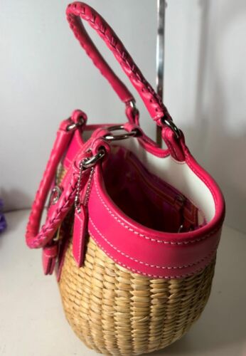 Coach Webte Stroh/Korb dunkelrosa Leder Schultasche Tasche/Geldbörse Schmetterling Applikation - Bild 7 von 11
