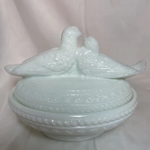Westmoreland Milk Glass Hens on Nest~ Doves Candy Dish Vintage Lovebirds Doves