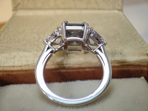 4 Karat Radiant Cut Grau Moissanit für 925 Sterlingsilber 3 Stein Verlobungsring - Bild 6 von 9