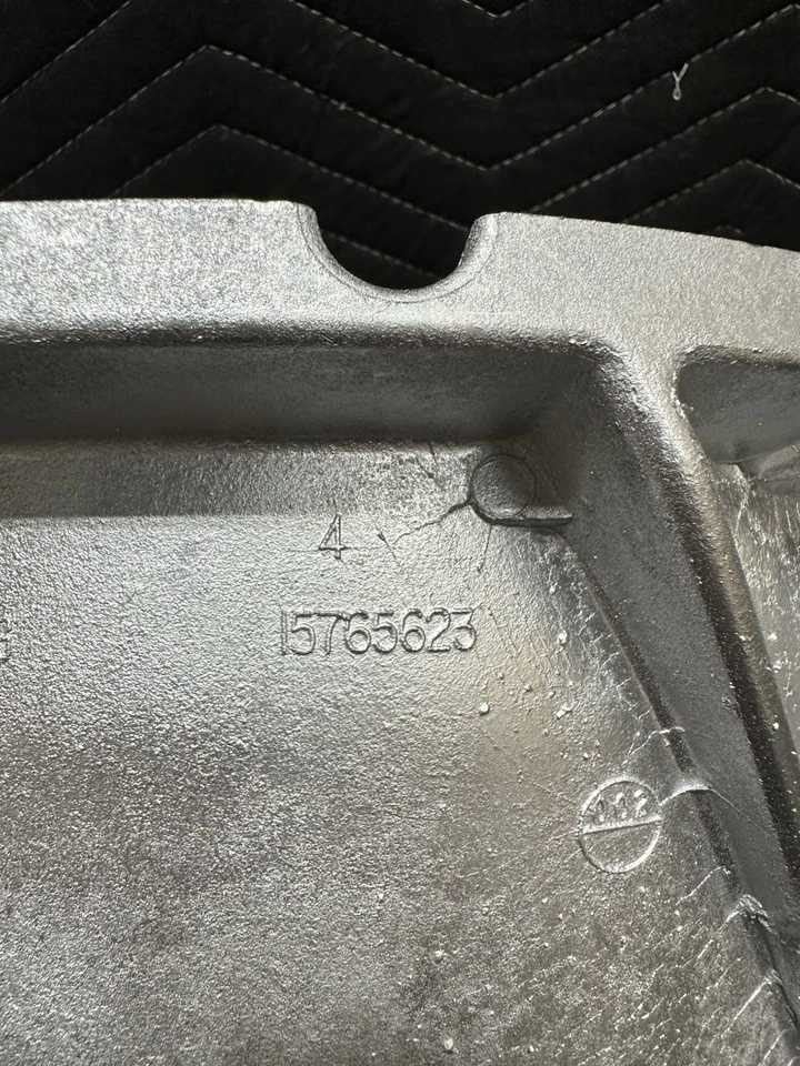 4L80E Dust Cover GMC Chevrolet 2000-2009 15765623 OEM USED - Image 4 of 4