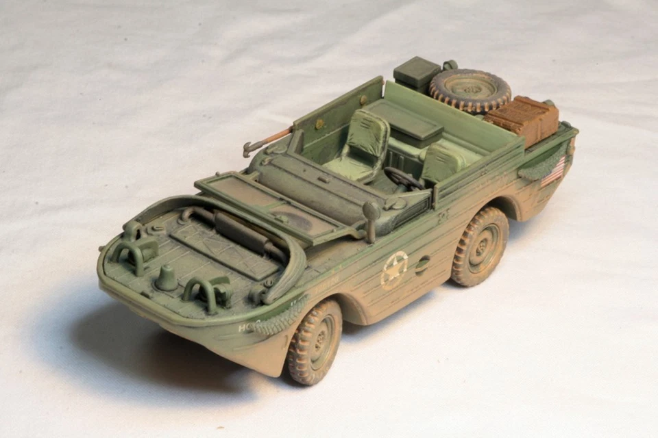 Forces of Valor 1/32 WW2 US Duck Jeep AND Two diecast Palm Trees - Image 4 of 4