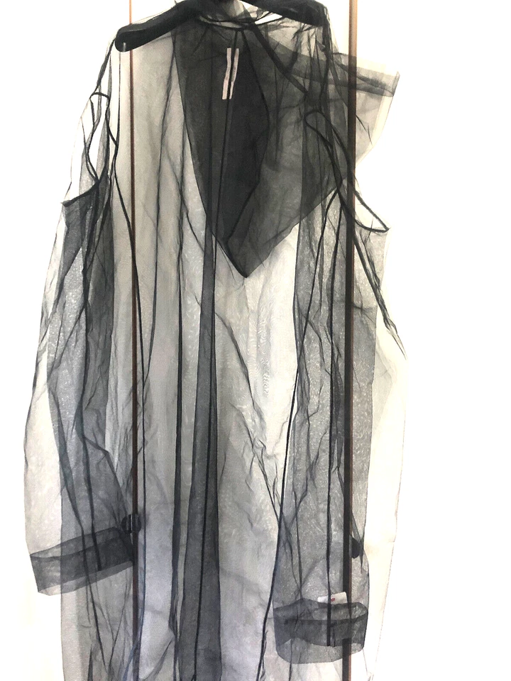 Rick Owens Giant Oversize Hooded Cap in Black Tulle One Size - Imagen 3 de 4