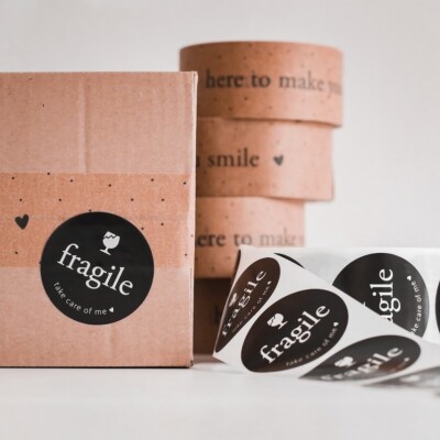 50x Etikett ''fragile - take care of me''