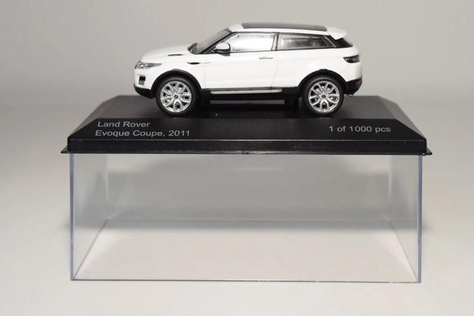 A78 1:43 WHITEBOX WB227 RANGE ROVER EVOQUE COUPE 2011 WHITE MIB - Immagine 2 di 4
