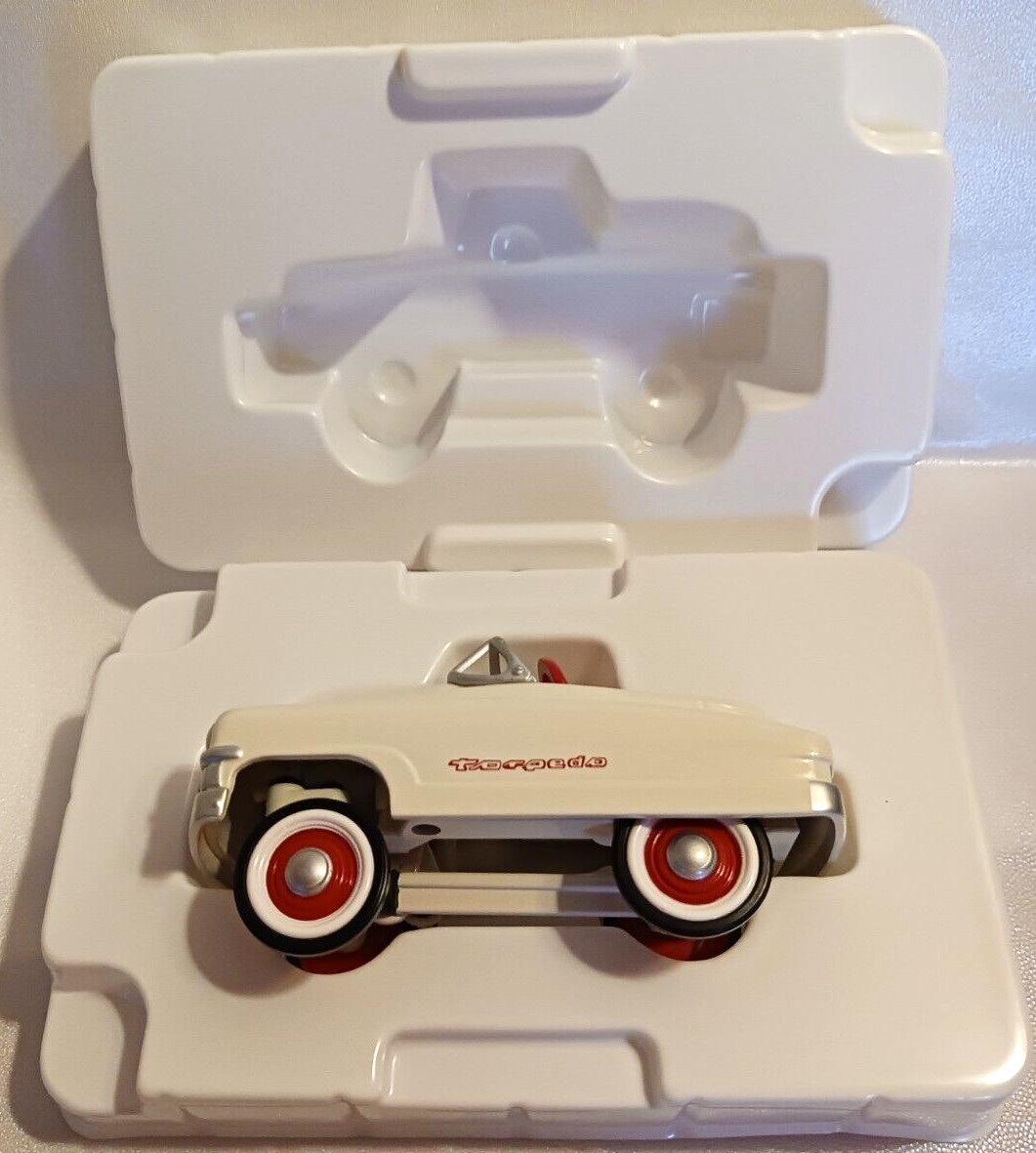 Hallmark VTG 1999 Mini Kiddie Car Classics 1950 Murray Torpedo Pedal Car;MIB/NIB thumbnail 17