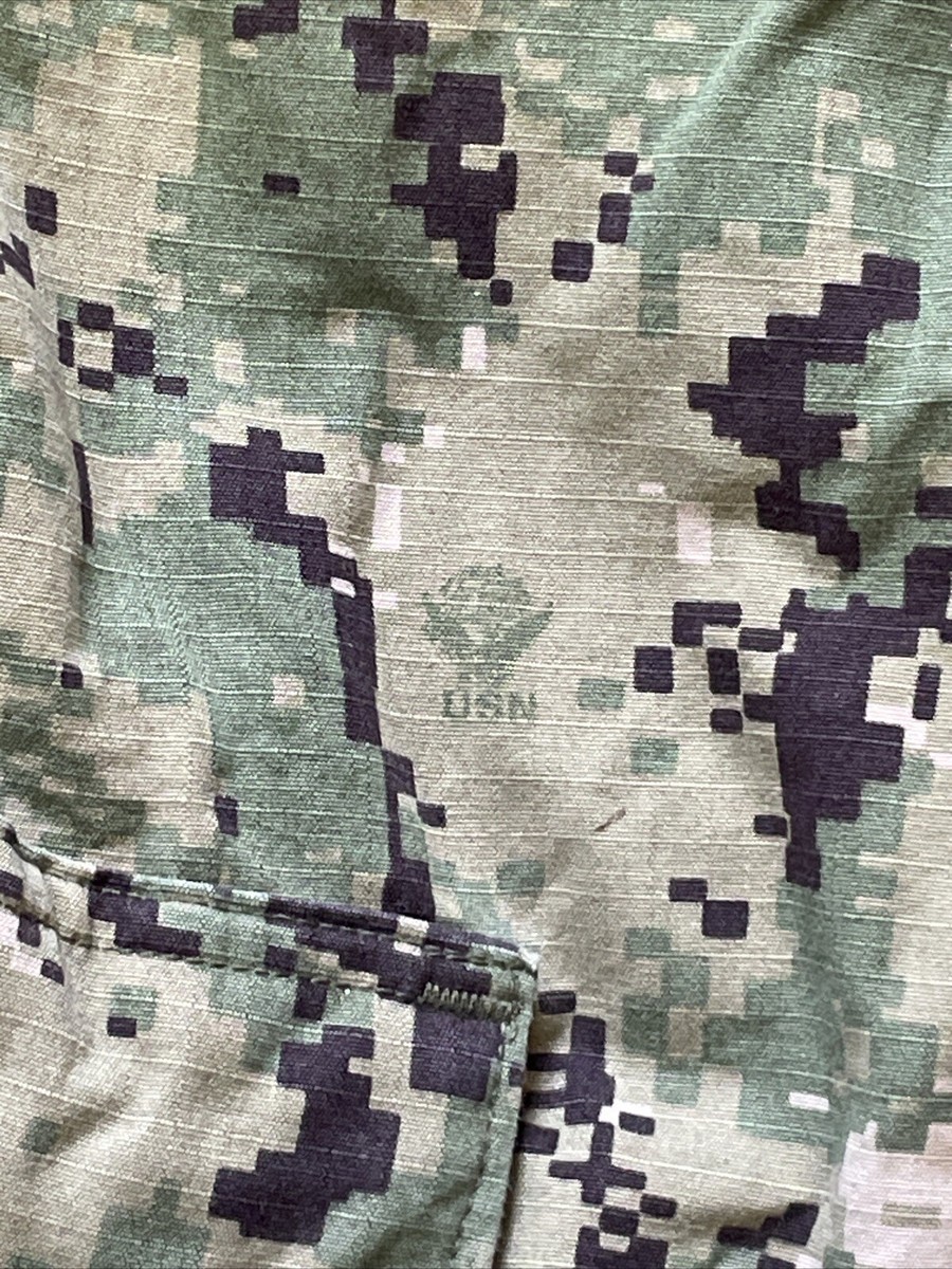 US Navy Combat AOR2 Pants 33 SHORT NWU Type III Trousers Camo