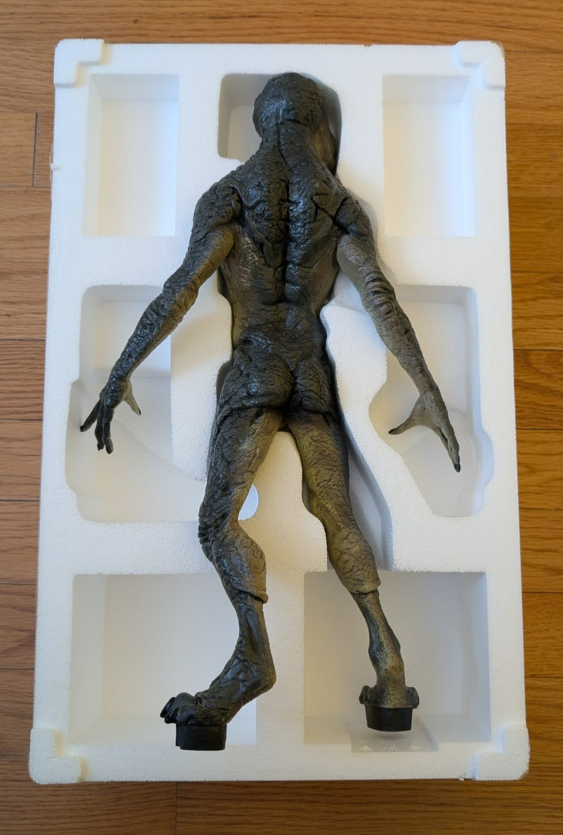 1998 X-Files ALIEN MAQUETTE Fight the Future Reel Images NEW With