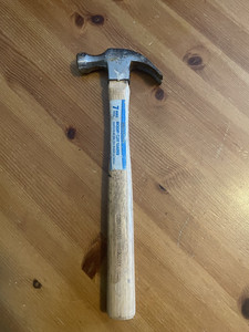 7 ounce hickory claw hammer by Workforce