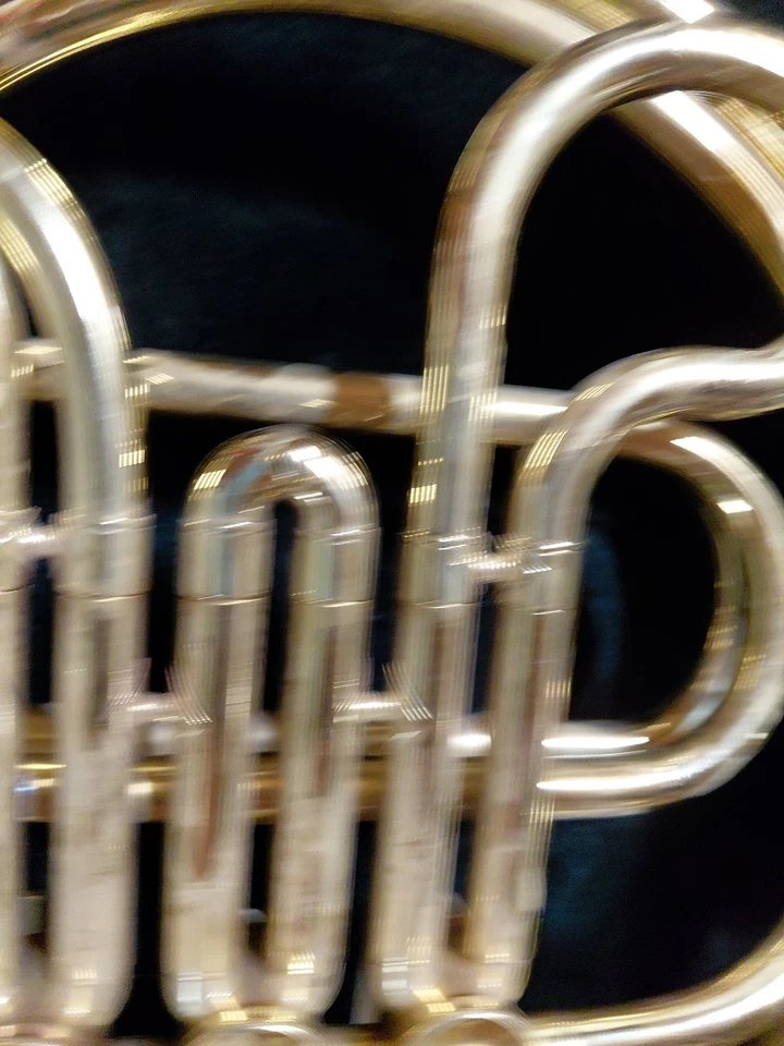 Cuerno francés Cleveland King vintage y estuche Foto 4 de 4