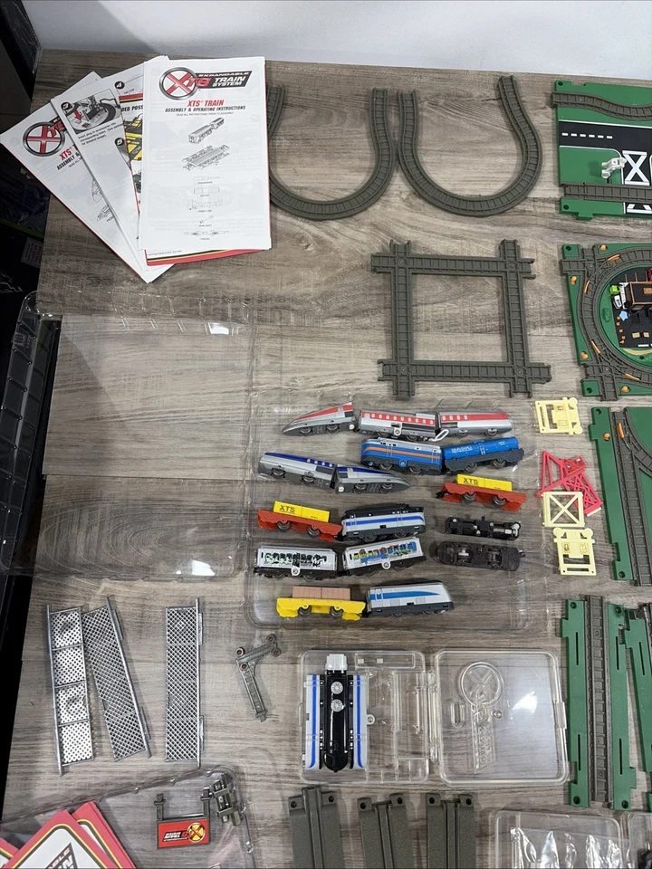 2004 2005 Basic Fun XTS sistema de trem expansível rastreia carros - mais de 50 peças - Imagem 4 de 4