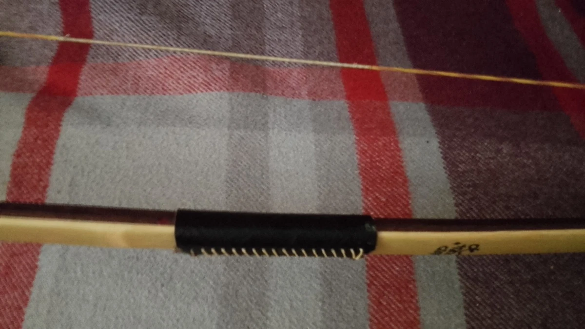TRI LAMINATE JUNIOR/LADIES ENGLISH LONGBOW #20@24" HORN NOCKS