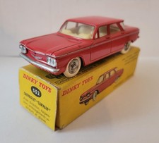 DINKY TOYS 552  CHEVROLET CORVAIR D'ORIGINE FRAMBOISE 1/43 PROCHE DU NEUF+BO 