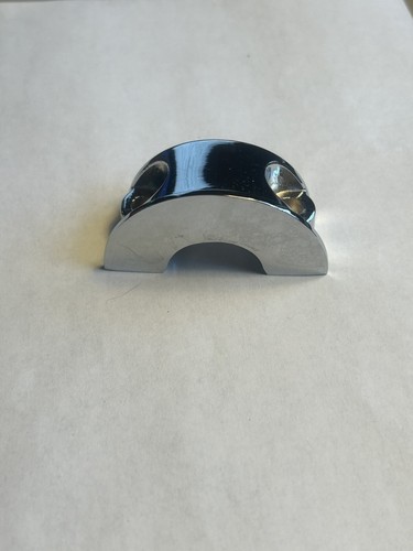Harley Davidson Chrome Clamp for Master Cylinder & Clutch Brackets OEM 45044-82 - Picture 3 of 3