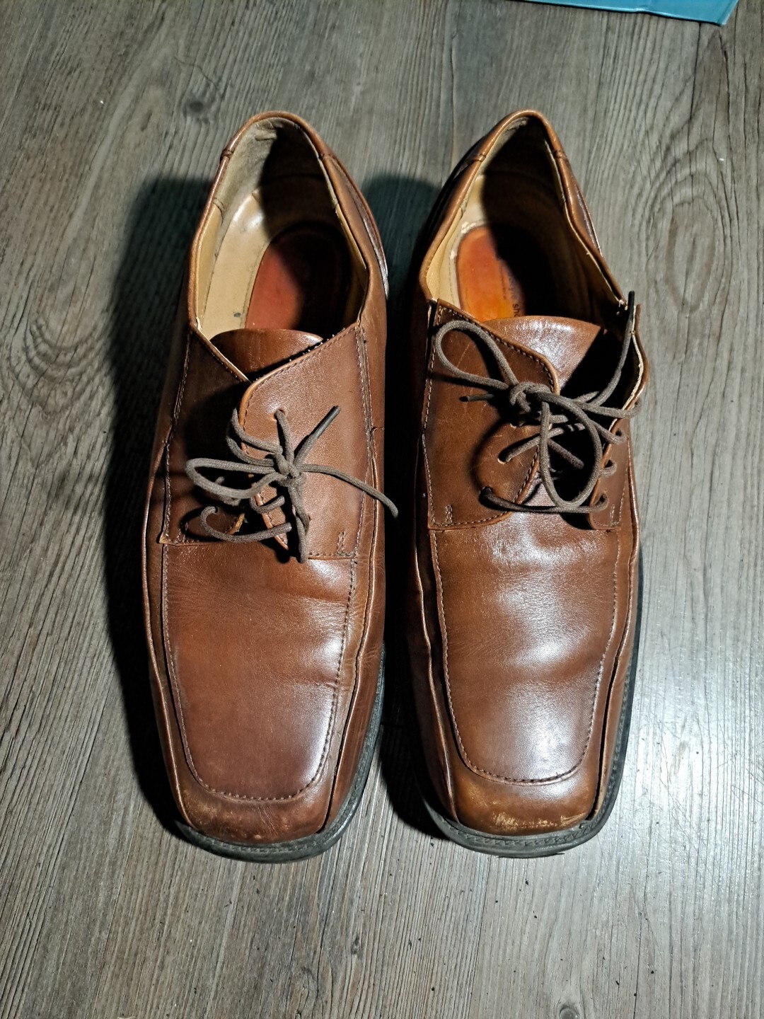 SAOLA Scarpe eleganti Dockers da uomo marroni in pelle oxford taglia 9 5 M usate