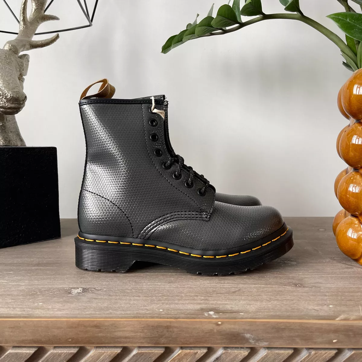 Dr MARTENS 1460 VEGAN BOOTS Gunmetal Grey Alumix Hex Emboss UK 3 4