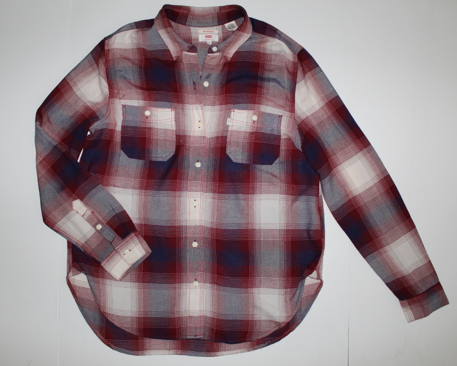 Levi's Women's Boyfriend Fit Plaid ButtonDown Shirt … Gem