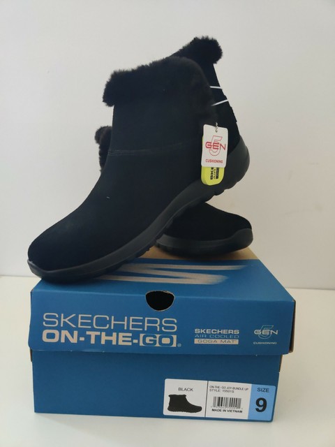 sketcher on the go boots