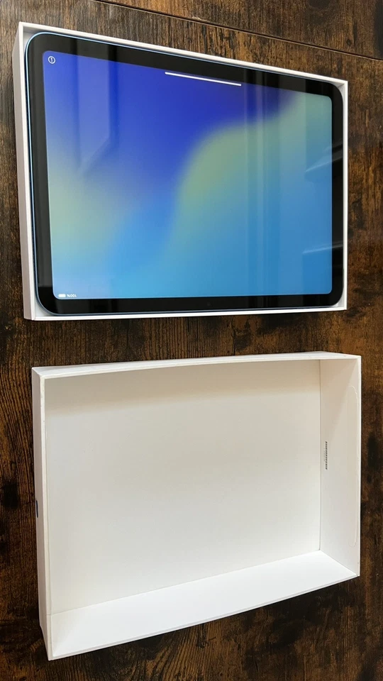 Apple iPad 10th Gen (64GB, Wi-Fi, Blue) Mint Condition 2023 - Image 4 of 4